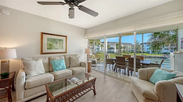 $495,000 | 4370 Chatham Drive, Unit 204, Longboat Key, FL 34228