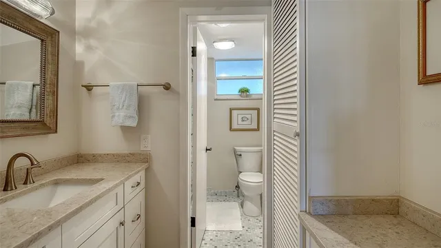 $495,000 | 4370 Chatham Drive, Unit 204, Longboat Key, FL 34228