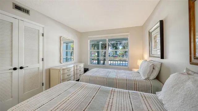 $495,000 | 4370 Chatham Drive, Unit 204, Longboat Key, FL 34228