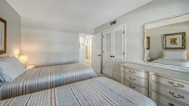 $495,000 | 4370 Chatham Drive, Unit 204, Longboat Key, FL 34228