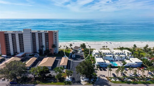 $495,000 | 4370 Chatham Drive, Unit 204, Longboat Key, FL 34228