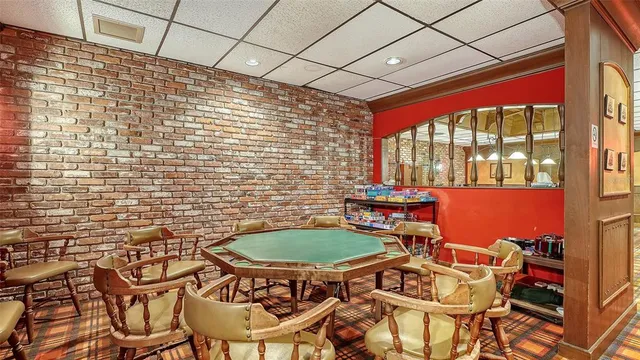 $495,000 | 4370 Chatham Drive, Unit 204, Longboat Key, FL 34228