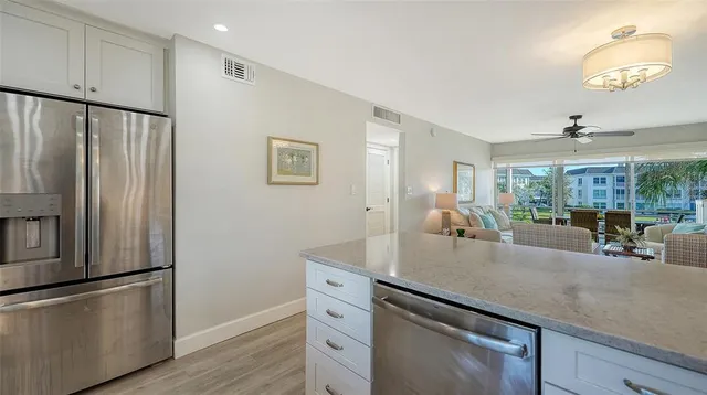 $495,000 | 4370 Chatham Drive, Unit 204, Longboat Key, FL 34228