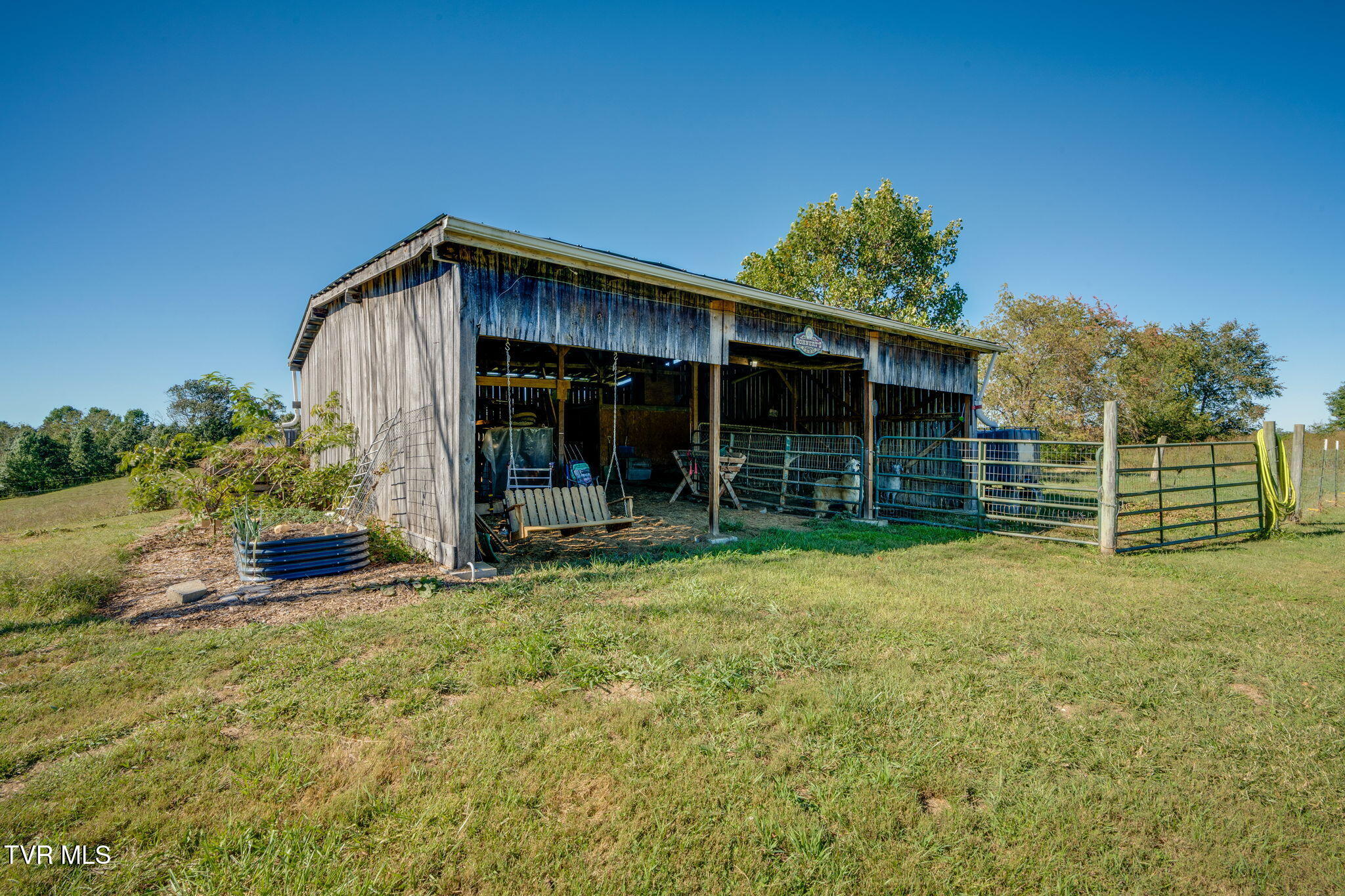 226 Boonesboro Road Gray, TN 37615 - Photo 56 of 62 055