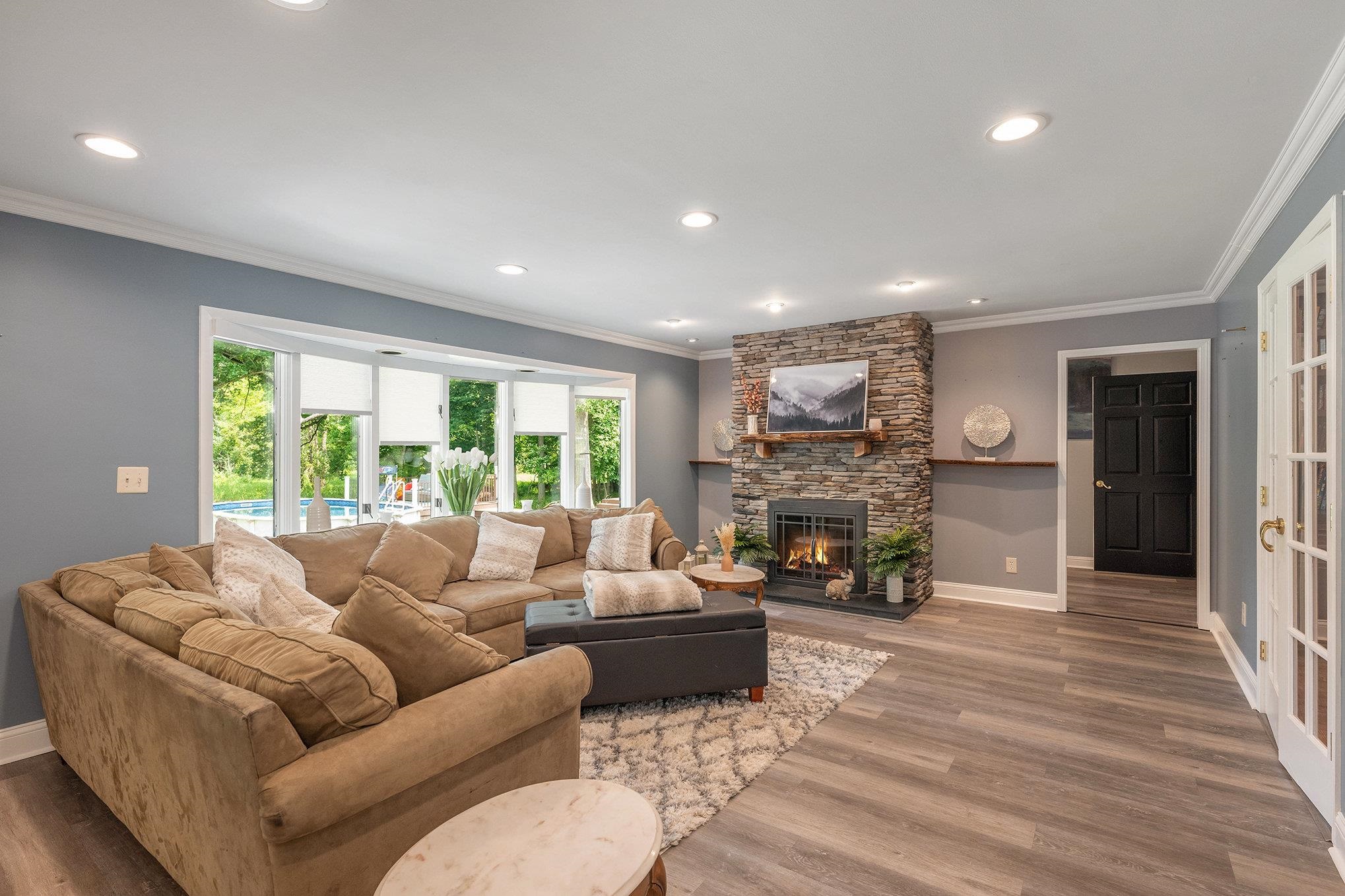 1850 North Livernois Road Rochester, MI 48306 - Photo 9 of 41 50113303-8.JPG