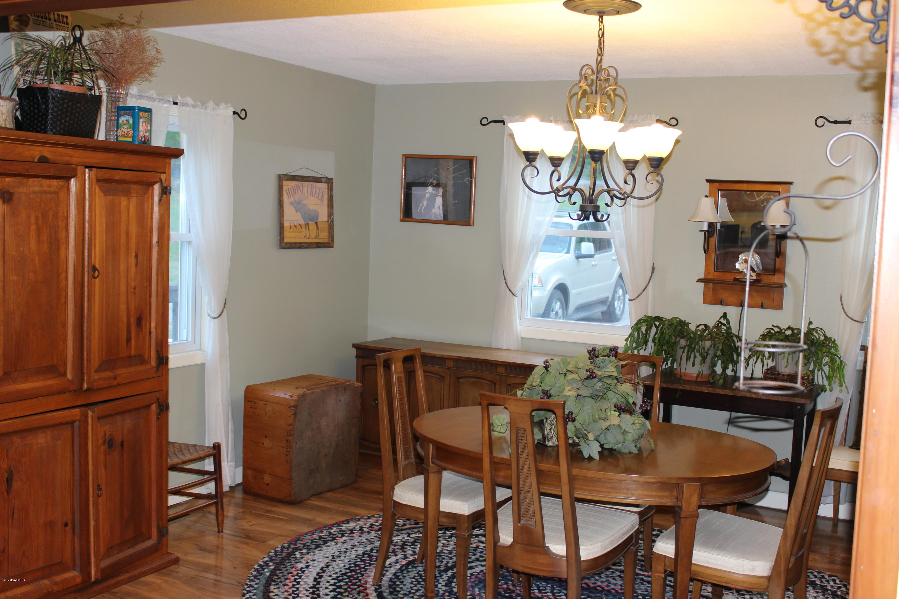 20150514_Lyon Hill Road_1900