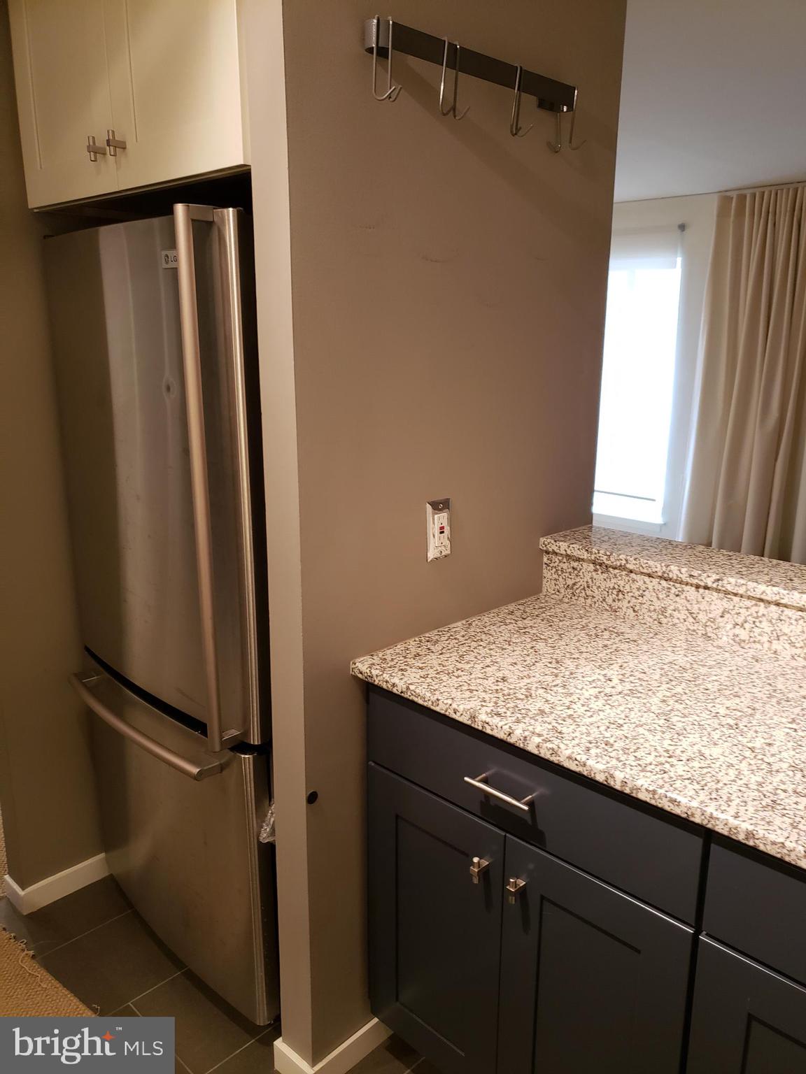 534 South Charles Street, Unit R81 Baltimore, MD 21201 - Photo 13 of 20 Kitchen-stainless steel appliances