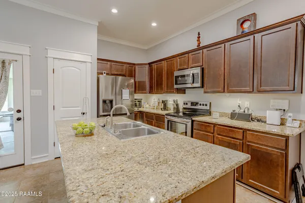 $242,500 | 8946 Rue Blanc, Abbeville, LA 70510