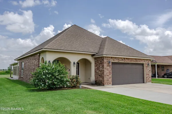 $242,500 | 8946 Rue Blanc, Abbeville, LA 70510