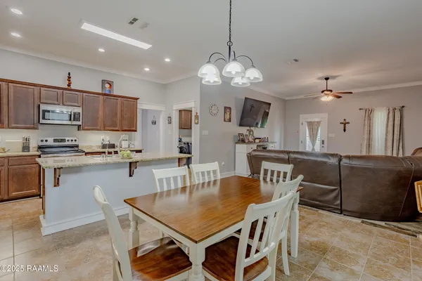 $242,500 | 8946 Rue Blanc, Abbeville, LA 70510