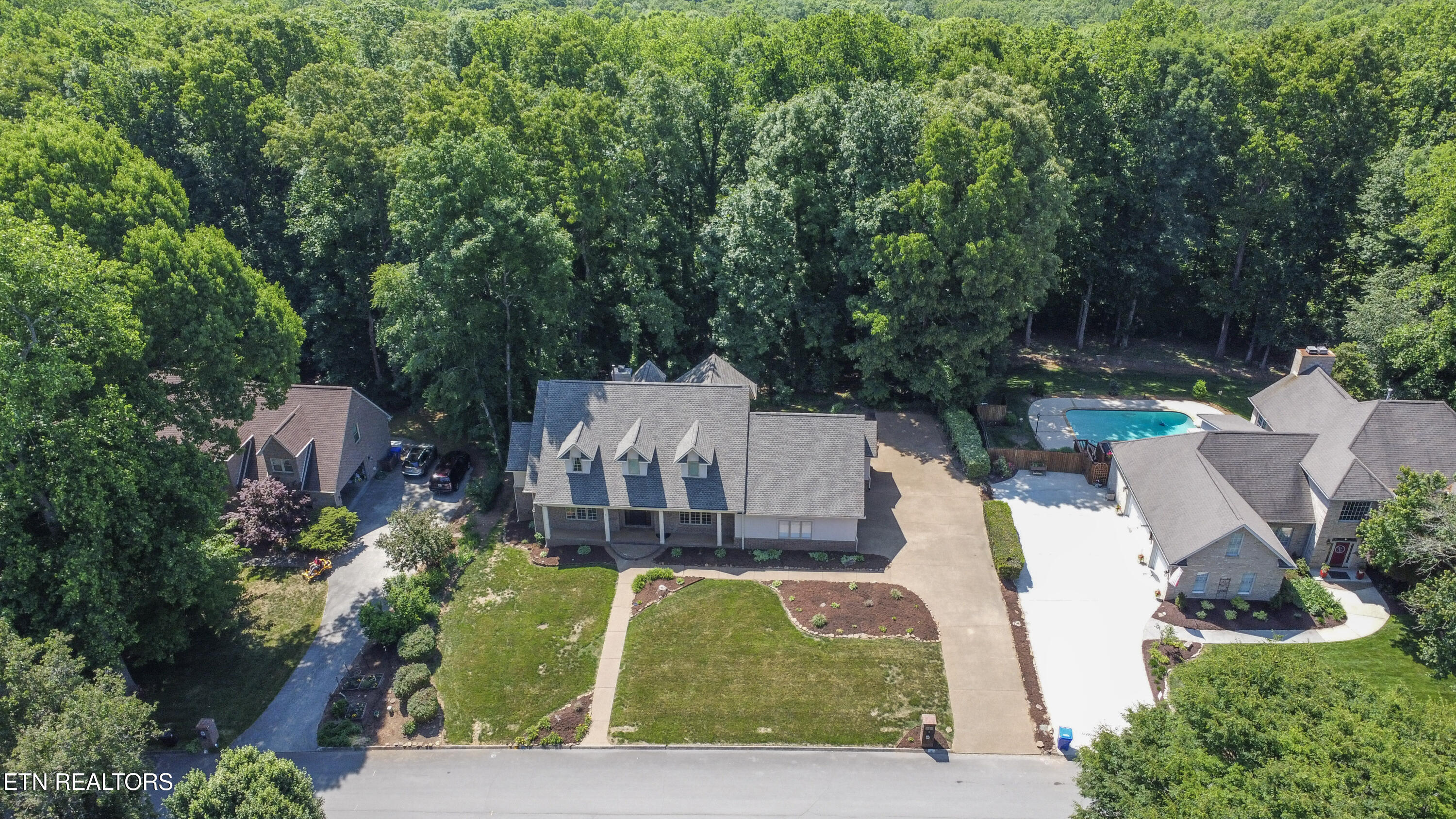 197 Whippoorwill Drive Oak Ridge, TN 37830 - Photo 38 of 40 DRONE PHOTO