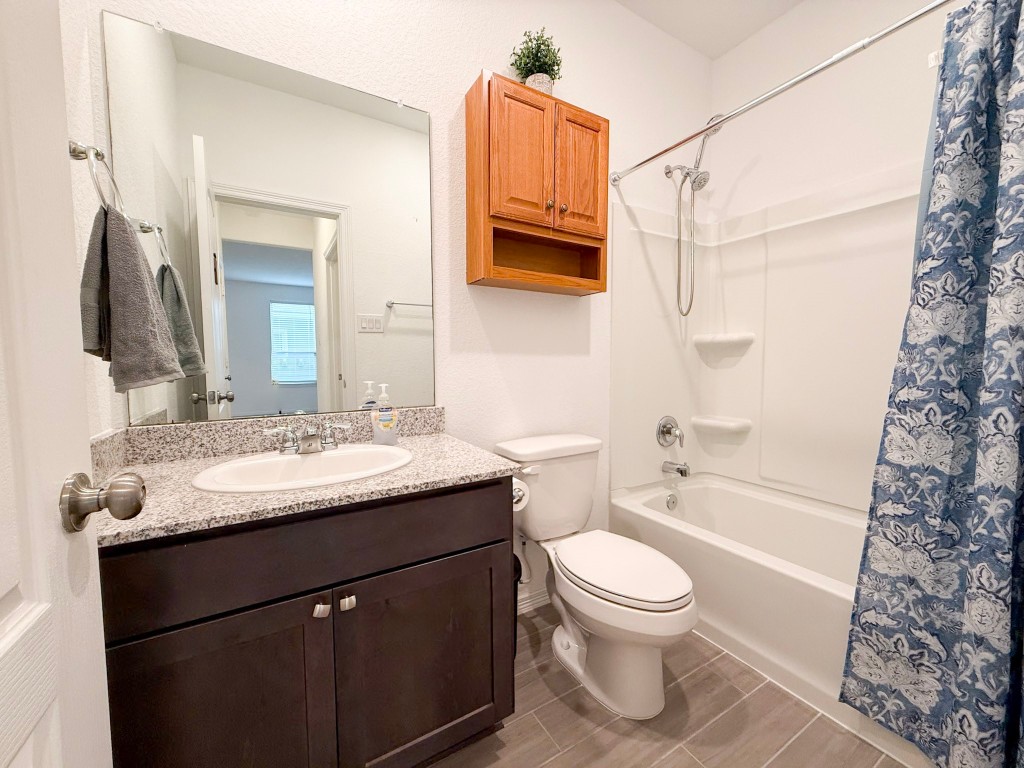 19623 Cat Spruce Court Porter, TX 77365 - Photo 10 of 31 Full Bathroom downstairs