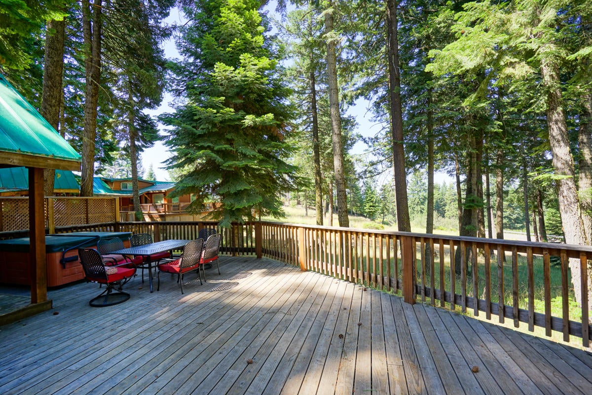 7979 Hyatt Prairie Road, Unit 40 Ashland, OR 97520 - Photo 18 of 21 Cabin_40_18