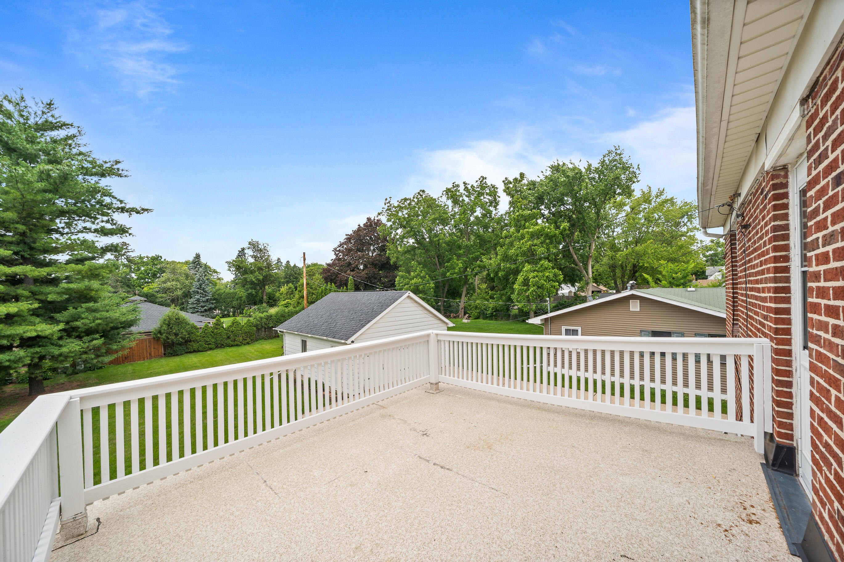 1105 Barnes Street Delavan, WI 53115 - Photo 34 of 52 Flat room
