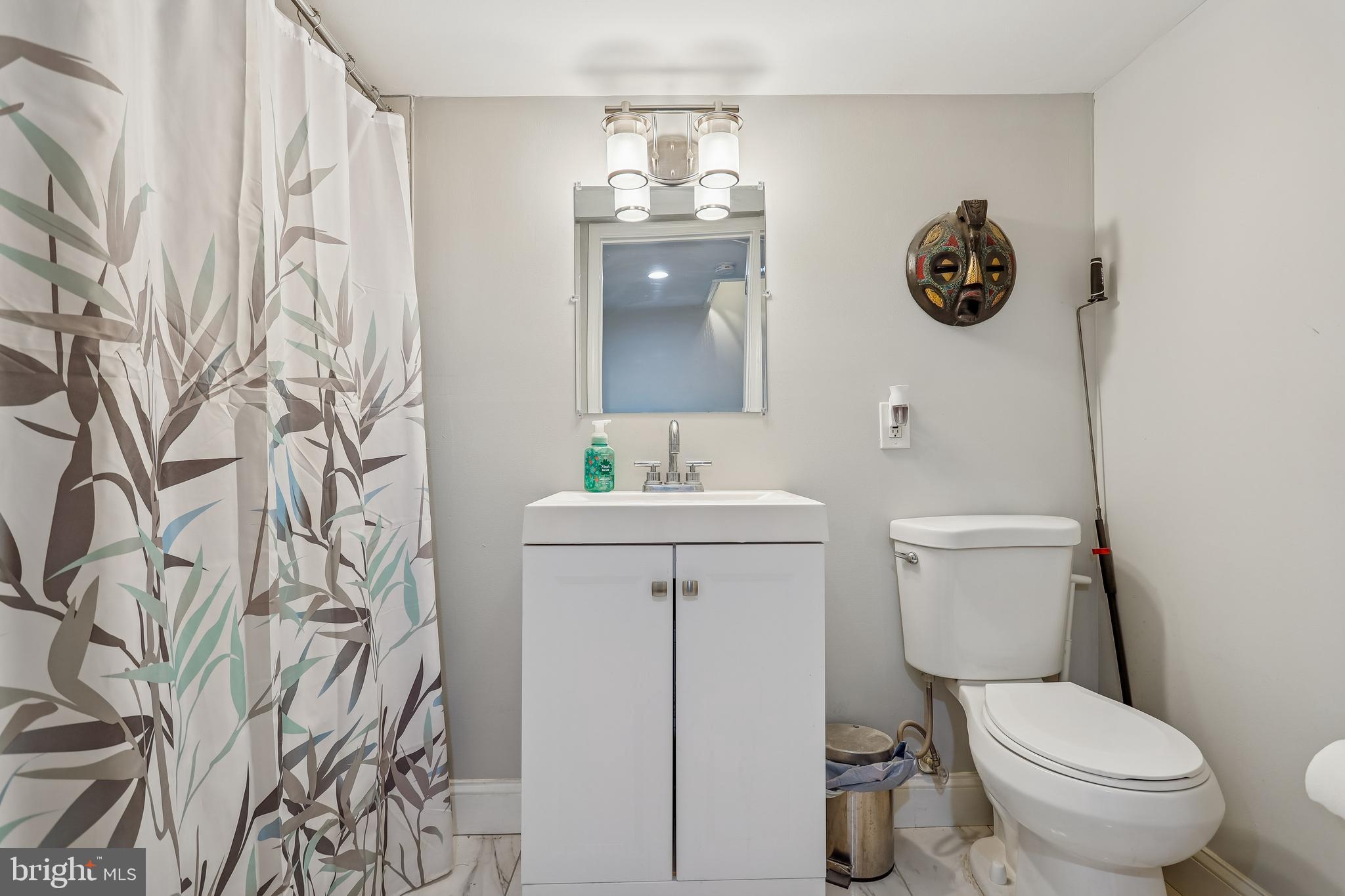 606 South Lehigh Street Baltimore, MD 21224 - Photo 24 of 36 Lower Level Bath