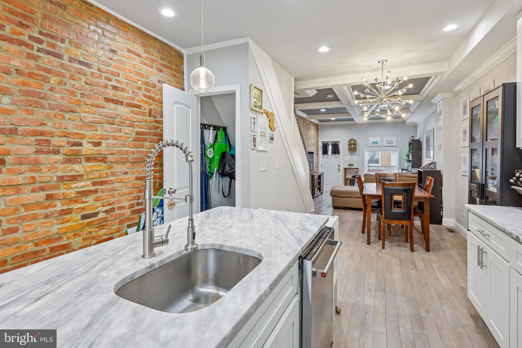 606 South Lehigh Street Baltimore, MD 21224 - Photo 5 of 36