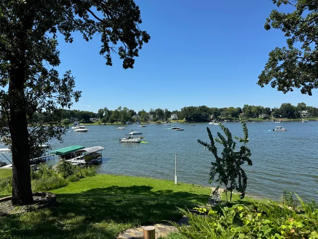 $599,000 | 2813 Regner Road, McHenry, IL 60051