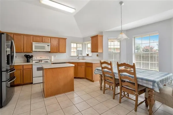 $2,095 | 4857 Eagle Trace Drive, Fort Worth, TX 76244