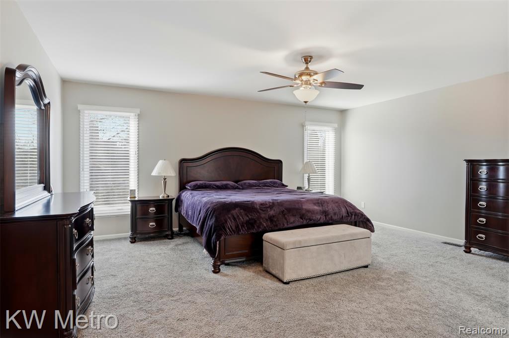 887 Grovecrest Rochester Hills, MI 48307 - Photo 24 of 42
