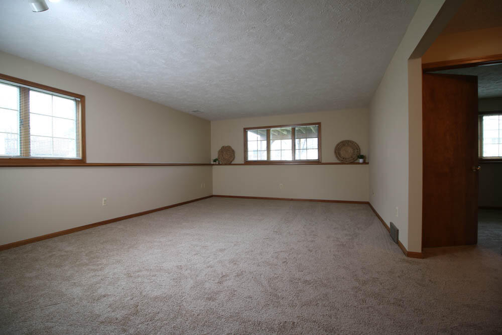 2941 Parkside Drive, Unit 88 Jenison, MI 49428 - Photo 25 of 38 IMG_9859 (2)