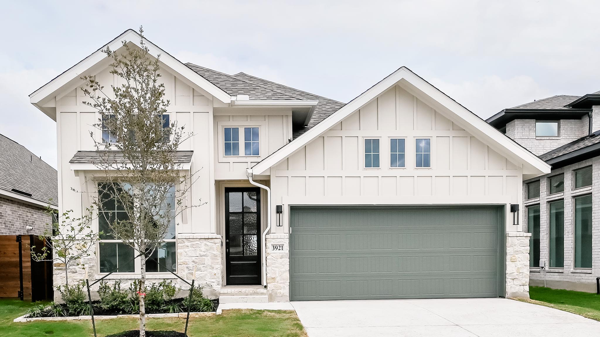 3921 Melody Road Lockhart, TX 78644 - Photo 1 of 30 a front view of a house with garden