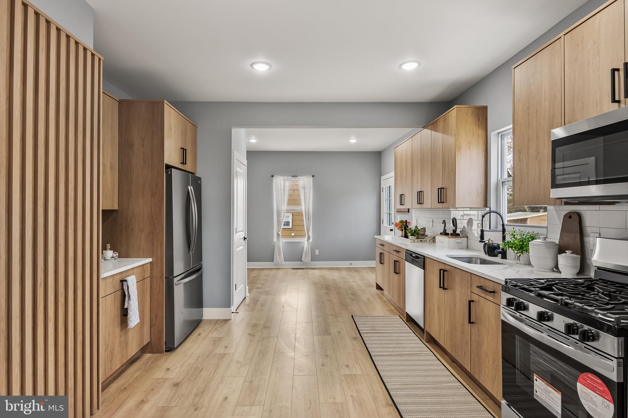 29 Center Street Moorestown, NJ 08057 - Photo 15 of 37