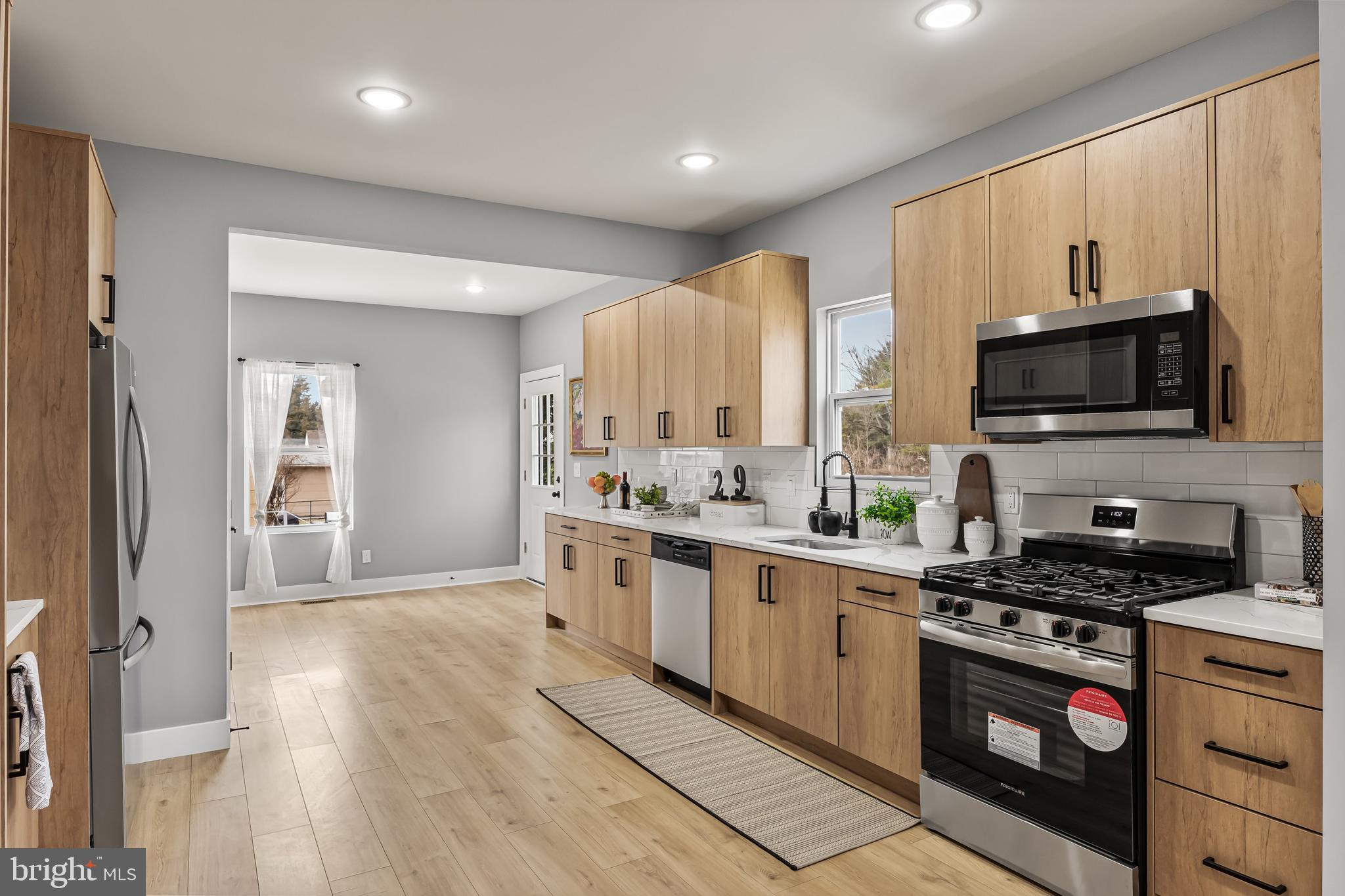 29 Center Street Moorestown, NJ 08057 - Photo 16 of 37