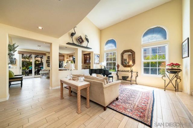$2,001,000 | 1308 Caminito Arriata, La Jolla, CA 92037