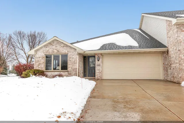 $399,900 | 1062 Coronado Court, Oneida, WI 54155