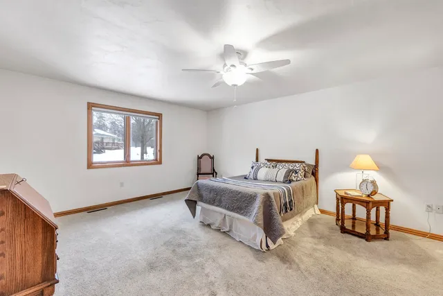 $399,900 | 1062 Coronado Court, Oneida, WI 54155