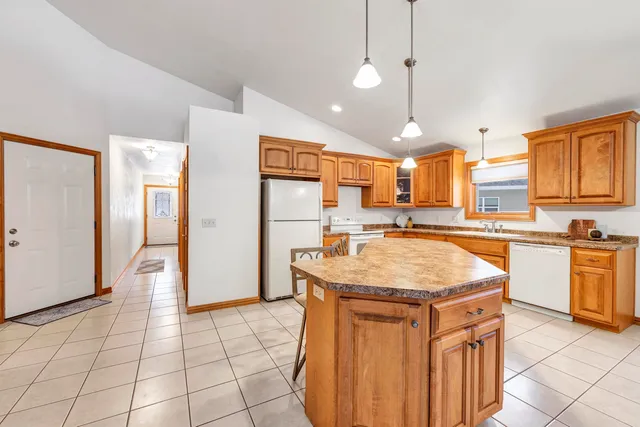 $399,900 | 1062 Coronado Court, Oneida, WI 54155