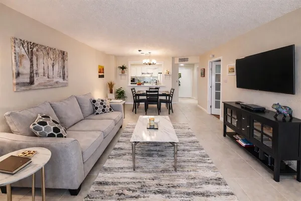 $1,550 | 2333 Feather Sound Drive, Unit B406, Clearwater, FL 33762