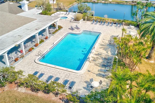 $1,550 | 2333 Feather Sound Drive, Unit B406, Clearwater, FL 33762