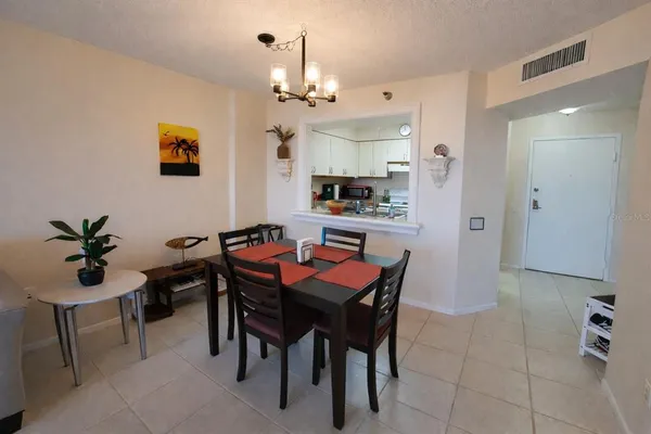 $1,550 | 2333 Feather Sound Drive, Unit B406, Clearwater, FL 33762