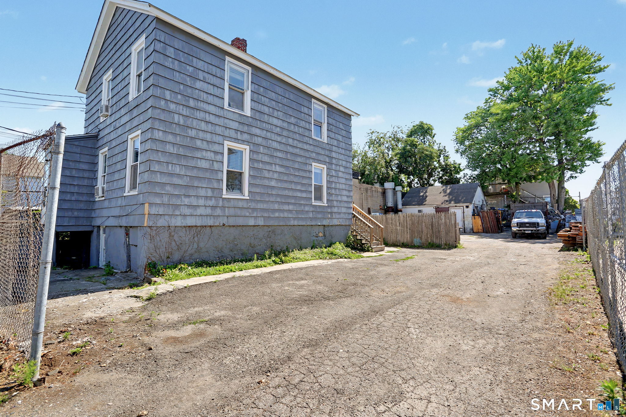 178 Linen Avenue Bridgeport, CT 06604 - Photo 24 of 29