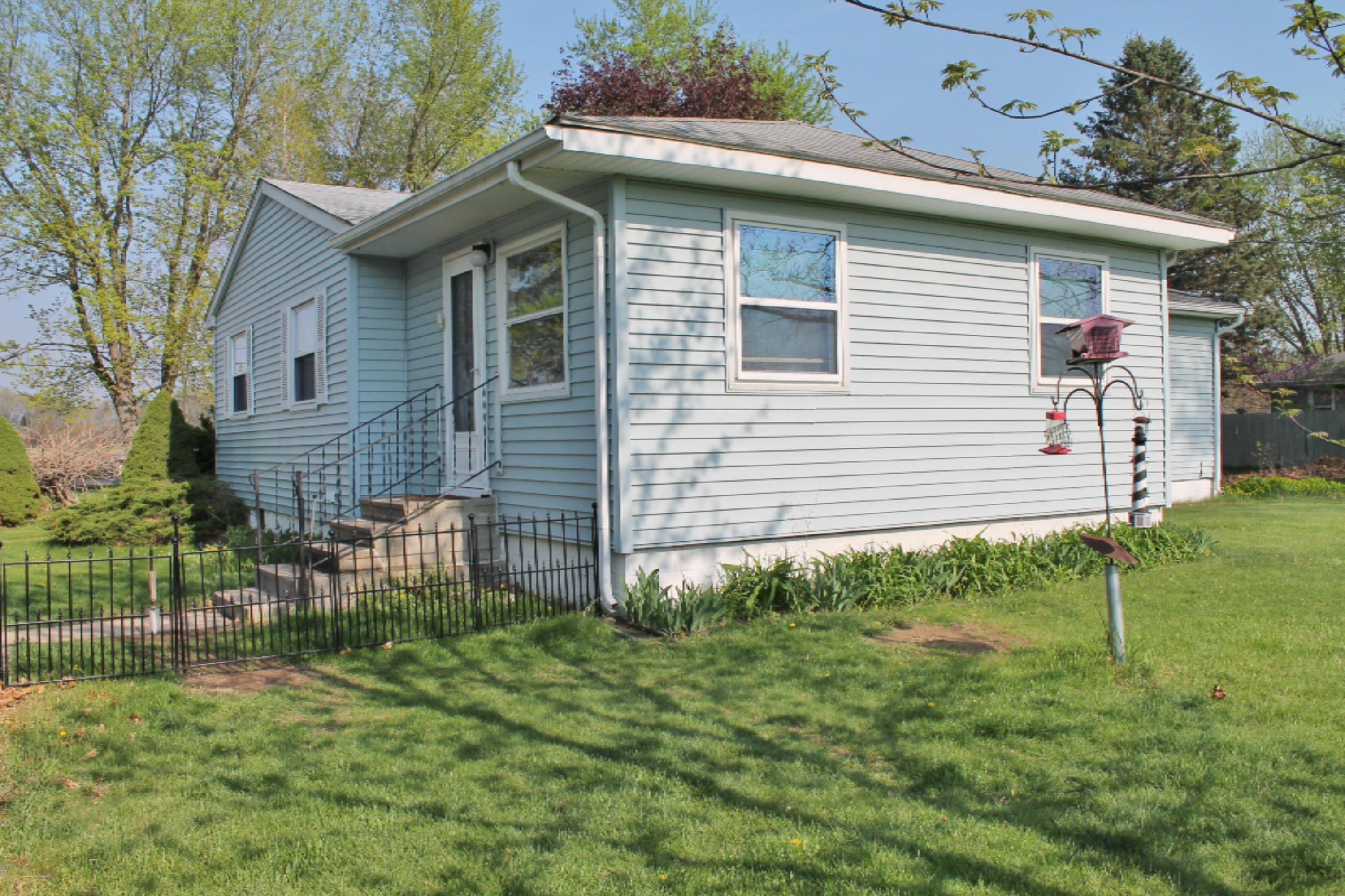56230 Buckhorn Road Three Rivers, MI 49093 - Photo 5 of 35 IMG_1938