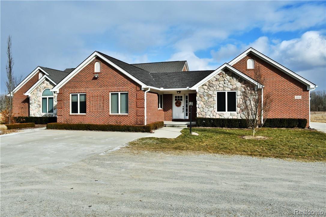 58440 Ray Center Road Ray, MI 48096 - Photo 3 of 76 DSC_8666 (2).JPG