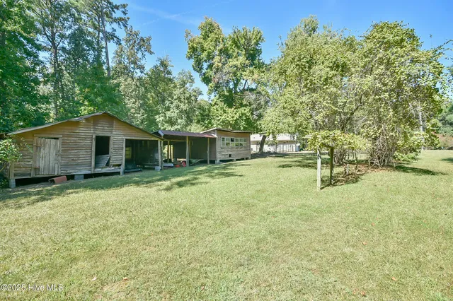 $650,000 | 250 Ray's Drive, Apex, NC 27523