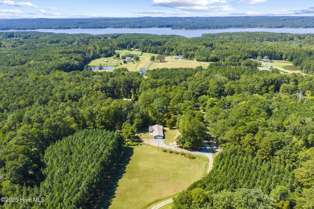 $650,000 | 250 Ray's Drive, Apex, NC 27523