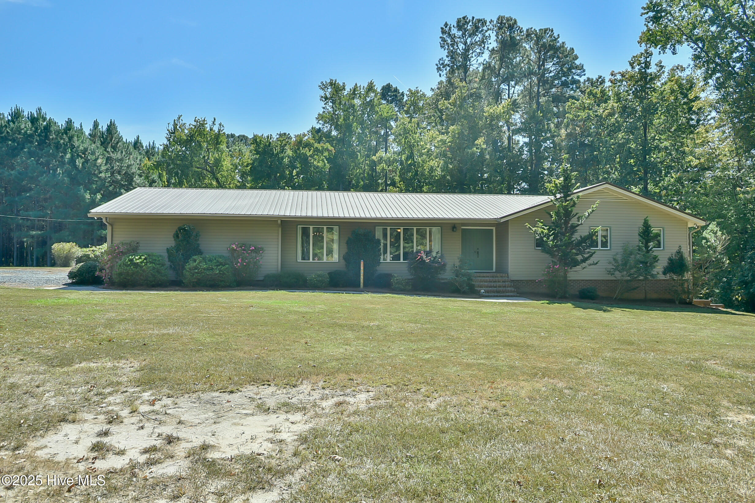 250 Ray's Drive Apex, NC 27523 - Photo 5 of 34 _DSC6580