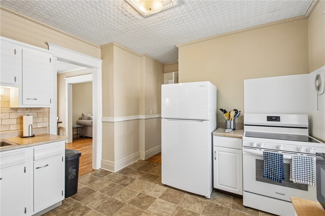 245 Springfield Avenue Rochester, NY 14609 - Photo 16 of 34