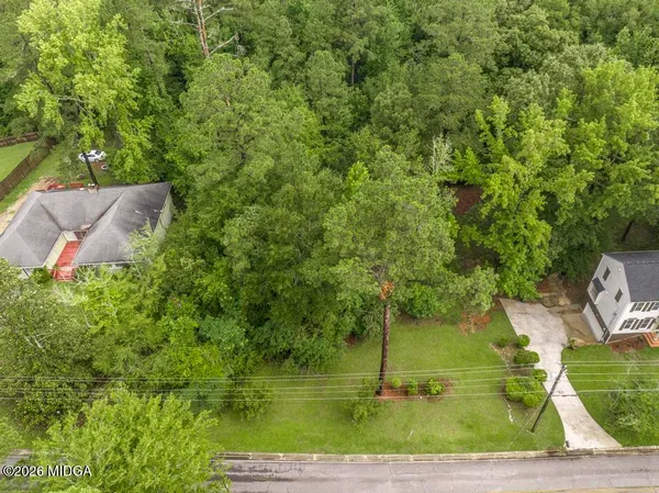 $250,000 | 1926-1934 Wood Valley Road, Macon, GA 31211