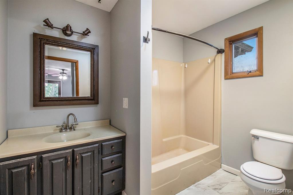 10330 East Potter Road Davison, MI 48423 - Photo 22 of 45 Gallery Image 22
