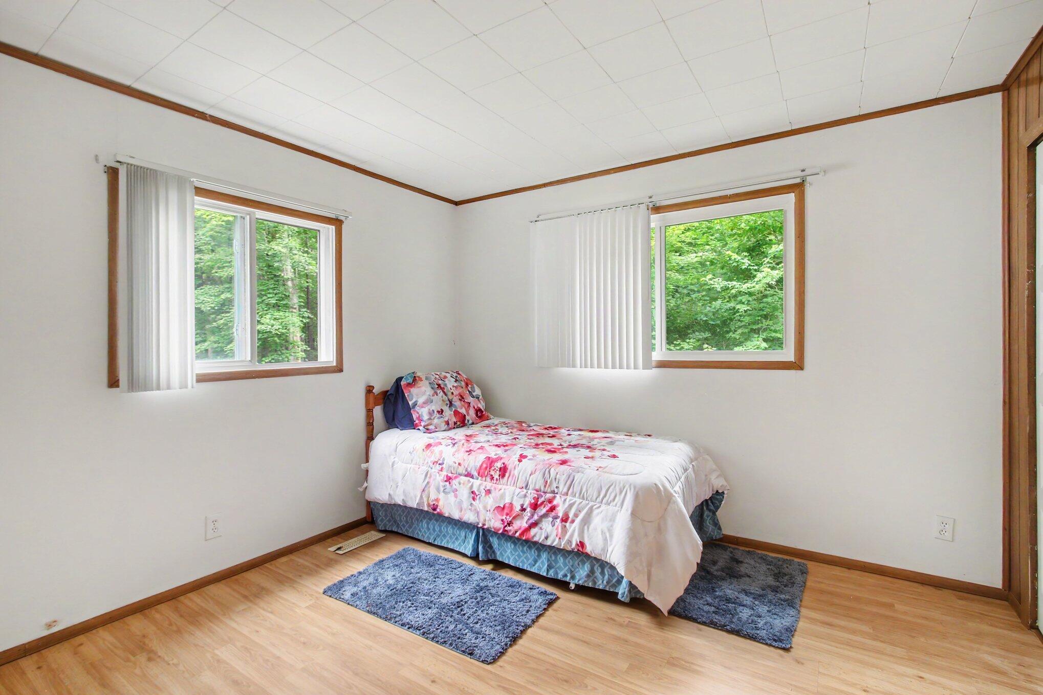850 West Michillinda Road Muskegon, MI 49445 - Photo 12 of 18 Bedroom 2