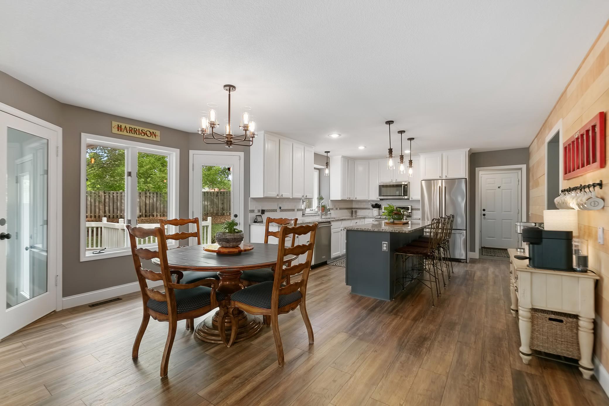 11972 Waterford Road Eden Prairie, MN 55347 - Photo 4 of 38 Gallery Image 4