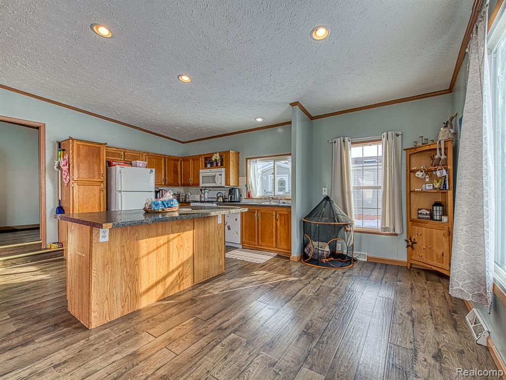 869 Trey Ridge Monroe, MI 48161 - Photo 4 of 20 Gallery Image 4