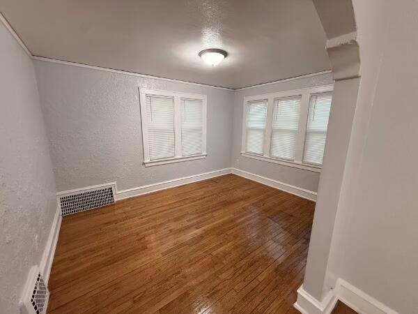 4651 North 48th Street Milwaukee, WI 53218 - Photo 4 of 12 Living Room