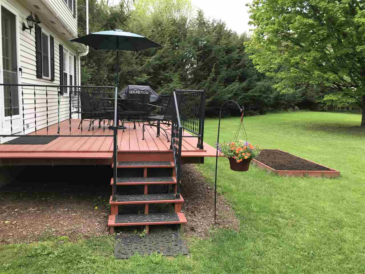 70 Meadowbrook Road Brattleboro, VT 05301 - Photo 11 of 37