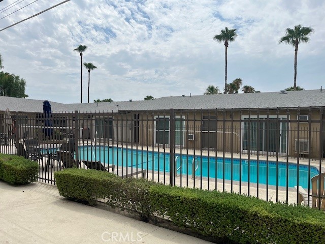 686 East Cottonwood Road, Unit 7 Palm Springs, CA 92262 - Photo 9 of 21