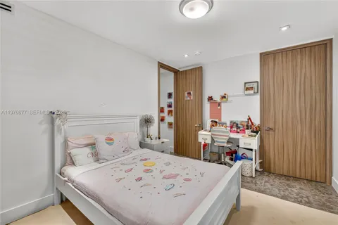 $4,940,000 | 1540 Cleveland Road, Miami Beach, FL 33141